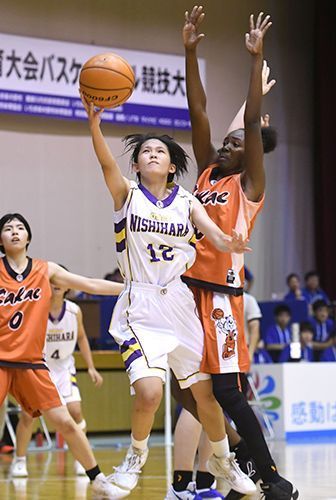 女子バスケ 西原が初戦で競り勝つ 高身長の相手に勝てたポイントは 琉球新報デジタル 沖縄のニュース速報 情報サイト
