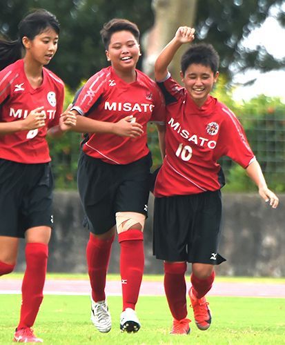 美里 延長制しｖ２ コザに２ １ ２校九州へ 県高校女子サッカー 琉球新報デジタル 沖縄のニュース速報 情報サイト