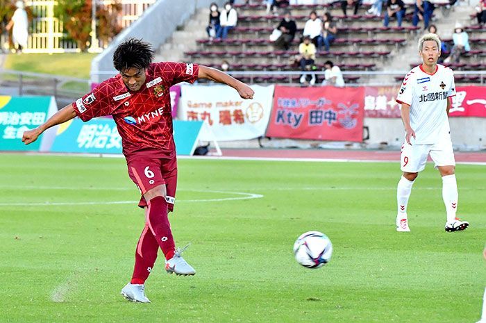 Fc琉球 2カ月ぶりホーム勝ち星 風間兄弟が2ゴール 新監督の期待に応える 琉球新報デジタル 沖縄のニュース速報 情報サイト