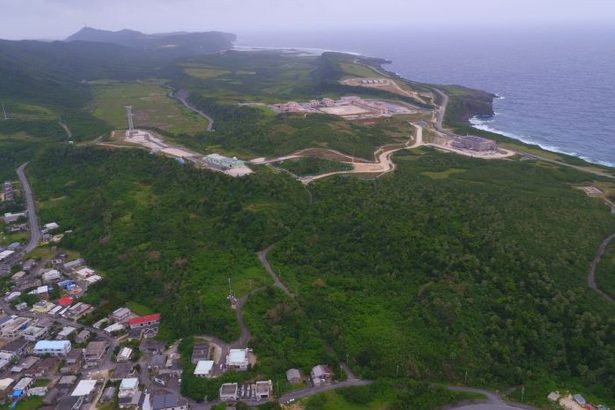 政府、与那国の滑走路延長を検討　港湾の新設も　民間インフラ防衛利用狙い　沖縄