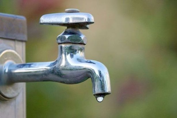 水道料金、来年度に3割値上げ検討　沖縄県企業局　28市町村に供給、家庭向け料金に影響も