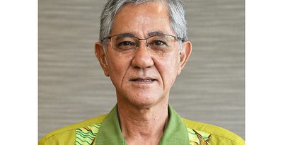 現職の知花氏が出馬表明　来年の国頭村長選　「人と自然が調和する村づくり目指す」　沖縄
