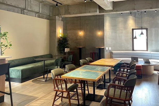 那覇の「東町ビル」が複合施設に改装　スナック、コワーキング、カフェ…幅広い年代の誘客図る