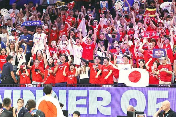 沖縄の熱気、躍進を後押し　日本大逆転の背景は　＜バスケW杯の激闘　沖縄でつかんだパリ切符・下＞