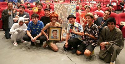 「壮大なホームビデオ」　映画「ファニーズ」出演芸人ら完成祝う　沖縄のお笑い史も描く