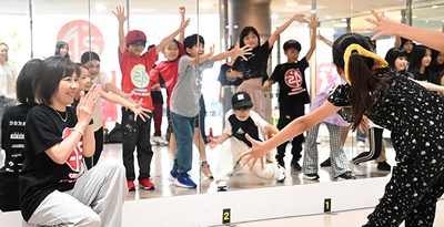 牧野アンナ「子どもたちに触発されている」目指す世界とは　＜復活した沖縄アクターズスクール＞（下）取締役COO兼エグゼクティブプロデューサー