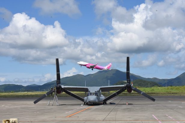 オスプレイ　新石垣の１機は離陸　市民ら「二度と来ないで」