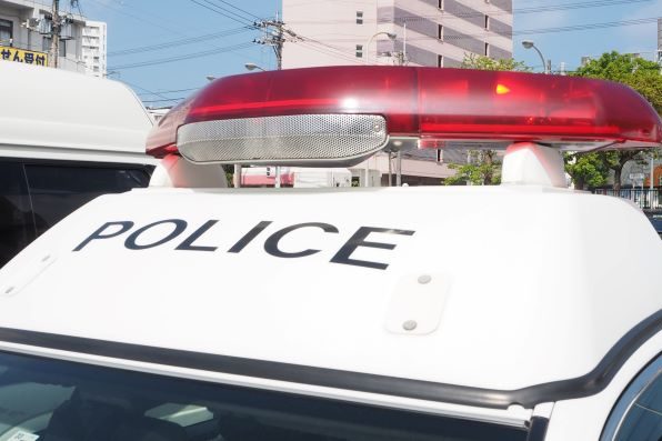 街灯に衝突　酒気帯び運転容疑で米兵を逮捕　宜野湾署　沖縄