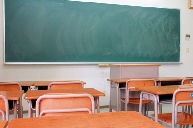沖縄の県立学校、春休みを4日前倒し　2024年度から　県教委、教員の働き方改革で変更