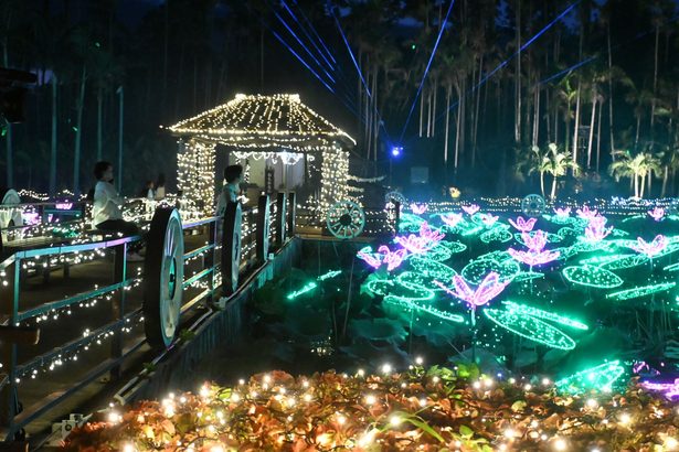 南国の夜を彩る400万球の輝き　東南植物楽園でイルミネーション点灯式　新エリアお披露目も
