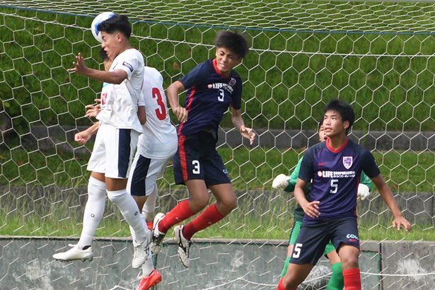 FC琉球U15が頂点　守備からの攻撃、隙を突き追加点　沖縄JYに2―0　サッカー県U15選手権