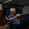 布に咲け　古里の桜　富岡の小野さん　草木染「名産品に」　福島民報　提供