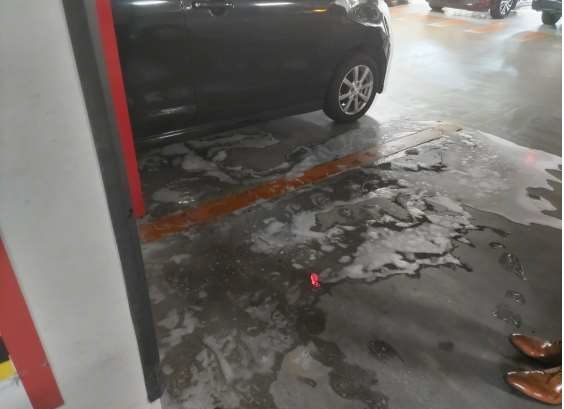 那覇市役所の地下駐車場で泡消火剤が流出　PFAS確認されず、公表は発生から6日後　沖縄