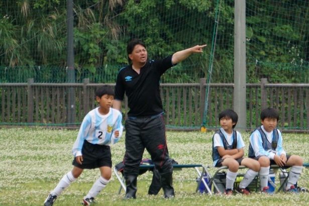サッカー発展・育成の思い継ぐ　大城一志さんの追悼大会開催へ　海外サッカー留学を支援　名護　