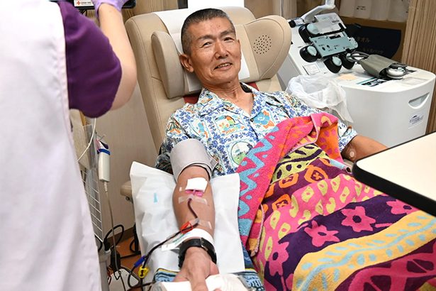 献血1000回　沖縄県内2人目　64歳・西村さん「1111回、いきたい」