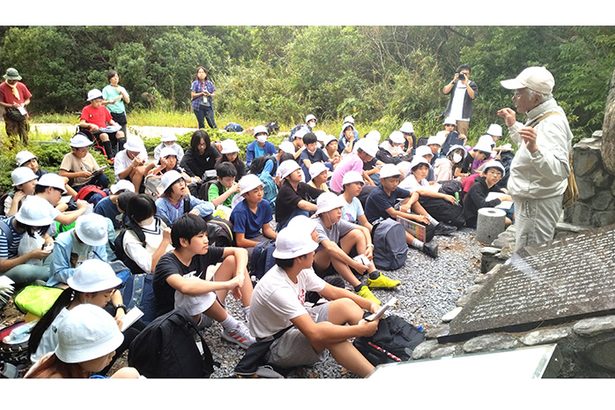 「集団自決」の島で平和学び　ケラマブルーの海で自然体感　東京の小学生、渡嘉敷島で　沖縄