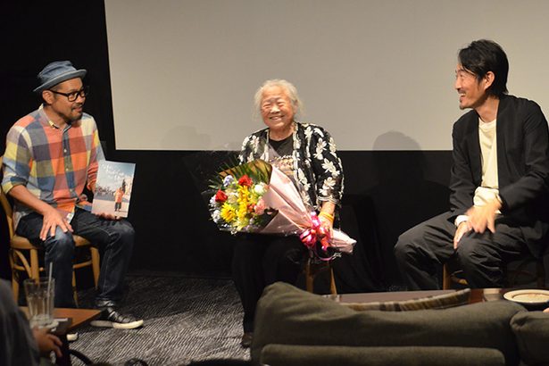 「今が青春」88歳ラジオパーソナリティーの生涯を映画化　沖縄市の福嶺初江さん