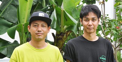 オレンジレンジの（左から）HIROKI、NAOTO＝7月26日、琉球新報社