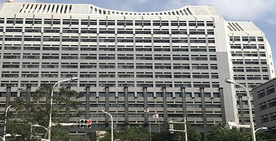 沖縄の県職員の退職者が増加　県議会で問われた県「多様な働き方に取り組む」