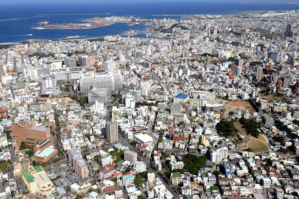 沖縄、41市町村の「財政力」は？　歳出入とも2年連続で減少　　22年度決算