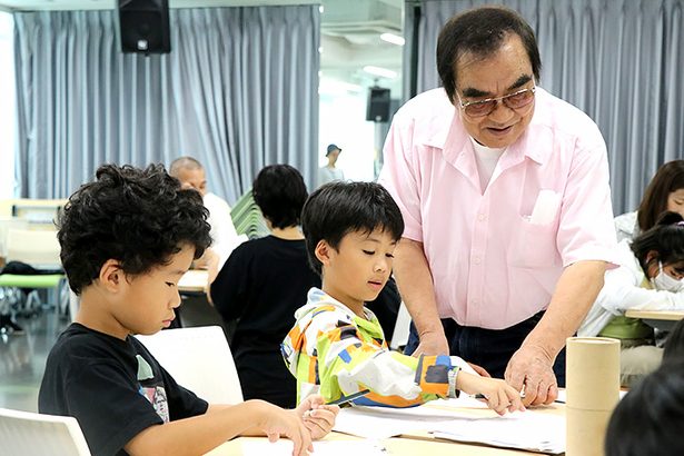 「ゲゲゲの鬼太郎」監督が指導　沖縄の小学生がアニメ制作に挑戦　「担い手が増えるきっかけを」