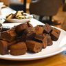 沖縄の果物や黒糖を活用し“チョコ”発売　ウガンダ産カカオ使用、産業創出も目指す　ローカルランド社