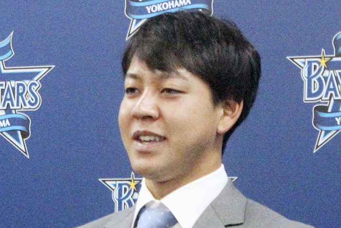 DeNA平良拳太郎2600万円 600万円増で更改 - 琉球新報デジタル