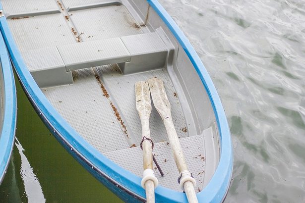 手こぎボートで出発後･･･転覆し漂流、3日後に救助　70代男性、沖縄・瀬長島→30キロ離れた渡嘉敷島の海上で発見