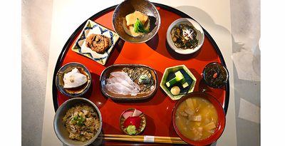メニューは琉球料理伝承人のランチのみ　国際通りに「くにんだ」開店　現代的な空間で「うとぅいむち」提供