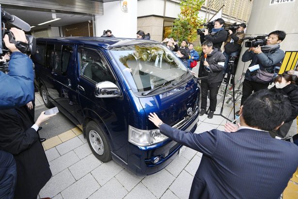 最大派閥に係官次々　自民裏金疑惑　議員地元で批判も