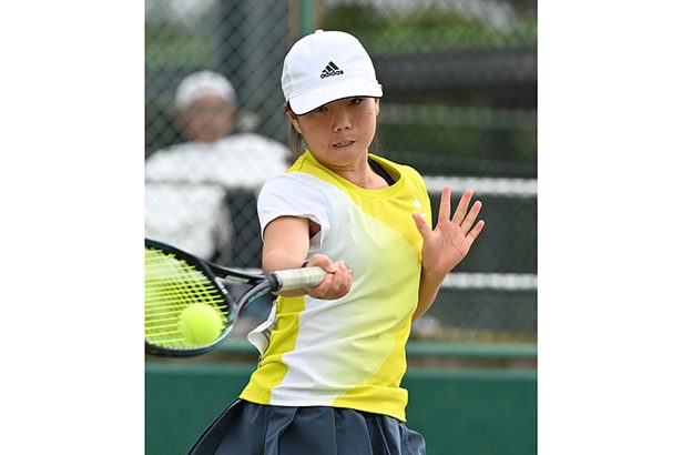 次呂久（女子）浦崎（男子）に栄冠　テニス中学新人大会