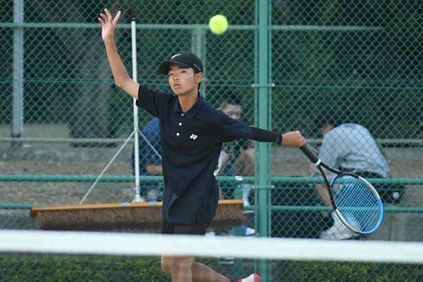 県中学新人テニス　あげな（男子）団体制す　昨年4月発足、驚異の急成長