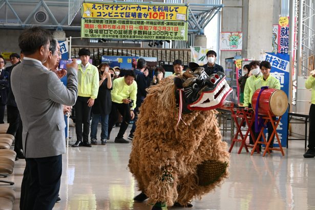 ＜経済短信＞商工会青年部初おこし獅子舞