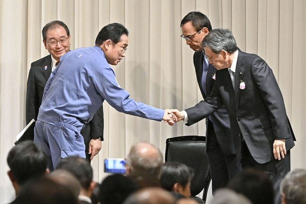 賃上げ「昨年以上の決意」／経団連会長、首相要請に