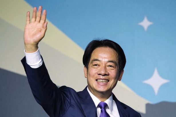 台湾総統に親米・頼氏　民進３連勝　中国の圧力必至　議会選は過半数割れ