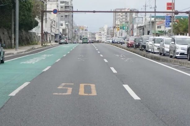 逮捕の男「女性が自分から道に出た」　路上放置殺害容疑、関与を否定　沖縄・宜野湾の国道58号