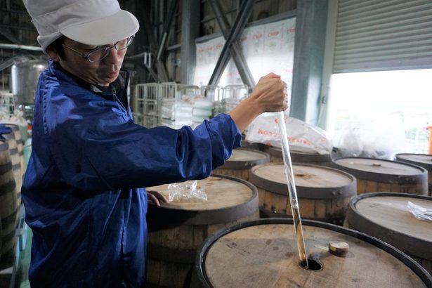 【PR】新里酒造　県産ウイスキーを海外へ　老舗蔵元の挑戦 ～沖縄の企業の「稼ぐ力」を強化するリデプロ研修プログラム（下）～