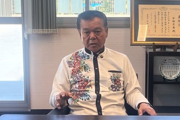 【動画あり】南城市長、報道陣の問いかけに…　セクハラ疑いで提訴受け　沖縄