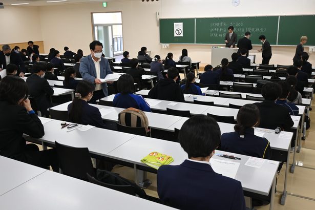 沖縄国際大学で入試始まる　県内私大の試験が本格化