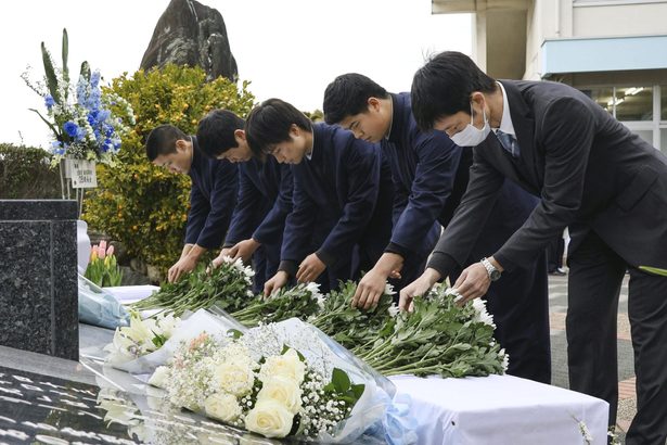 えひめ丸事故　犠牲者を追悼　発生２３年、宇和島水産高