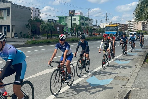 プロとやんばる駆ける　県内中高自転車部員と交流