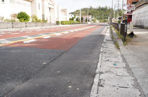 「バイクの事故」　恩納村58号、男女2人倒れる　女性は死亡　沖縄
