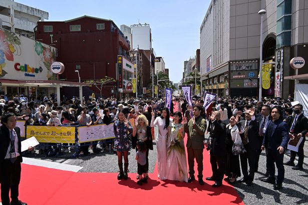 吉本興業が「沖縄国際映画祭」から撤退へ　「社内で在り方考え直した」　実行委を離脱、来年以降の開催困難か