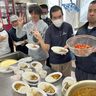 カレーとサラダ調理で交流　中城　活動センターむつみ、事業所きらり