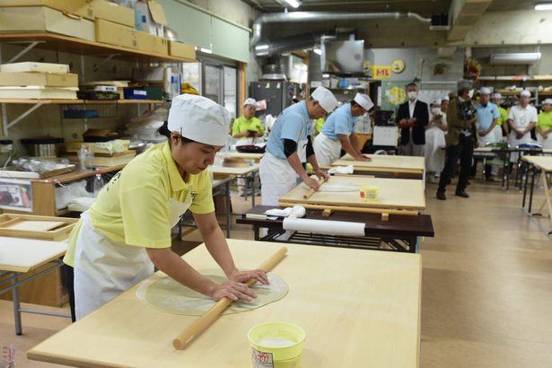 二段、初段に９人合格　やんばる手打ちそば倶楽部