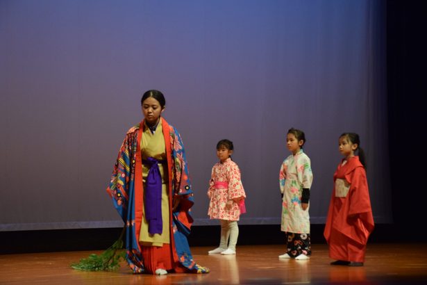 小中生が組踊「女物狂」　北谷、５人、あす発表会