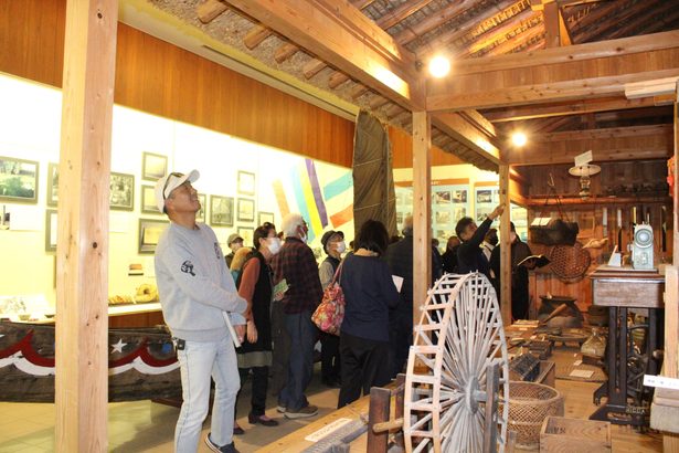 本部の自然、文化学ぶ　民泊業者が博物館講習