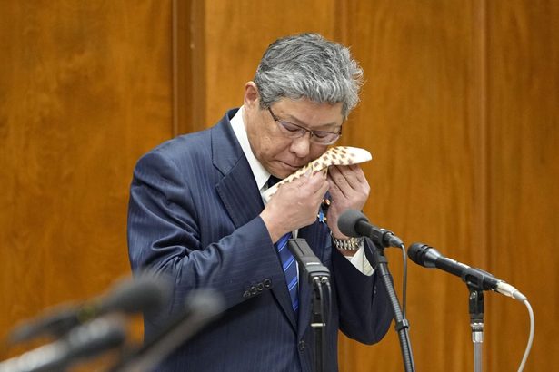 裏金「不記載知らず」連発　衆院政倫審　野党「誰かがうそをついている」　「還流やめよう」　「困るから復活」　「最低の総理大臣」