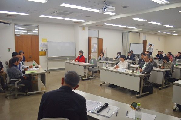 県産物活用支援　16社が成果報告　イモ商品刷新など　沖縄