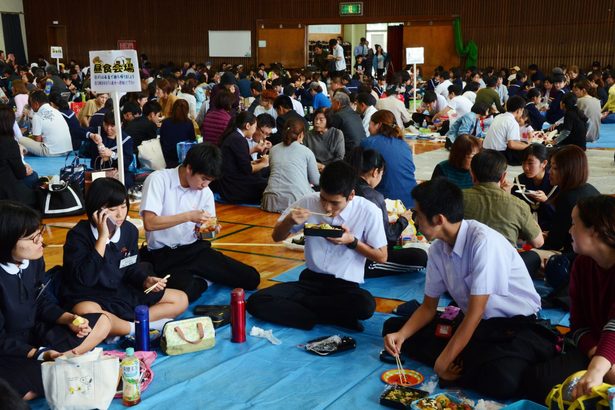 宮古島の風物詩「高校入試に家族で弁当」がなくなる？　市内3校、部外者立ち入り禁止に　沖縄